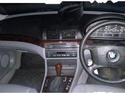 BMW 325i 2003 dijual 5