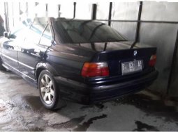 1996 BMW 323i dijual 3