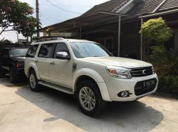 Ford Everest XLT 2013 1