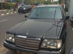 Mercedes-Benz 220E 1995 dijual 4