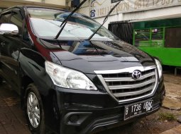 Toyota Kijang Innova E 2.0 2014  1