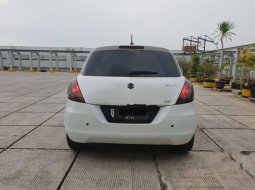 Suzuki Swift GX 2016 Putih 1