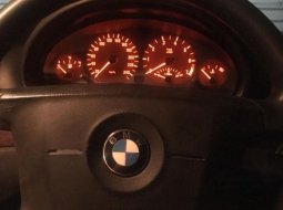 BMW 318i 2003 terbaik 4