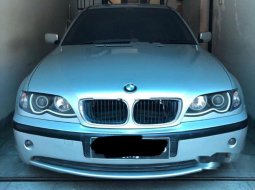 BMW 318i 2003 terbaik 7