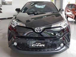 Toyota C-HR 2018 terbaik 6