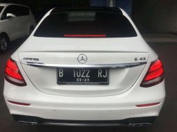 Mercedes-Benz E43 AMG 2017 terbaik 6