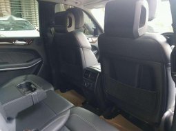 Mercedes-Benz GL  2014 Hitam 6