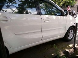 Daihatsu Xenia R 2015 harga murah 3