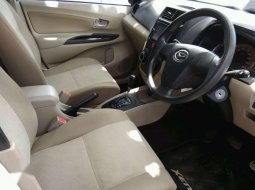 Daihatsu Xenia R 2015 harga murah 2