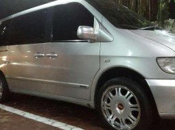 Mercedes-Benz Viano 2002 dijual 6