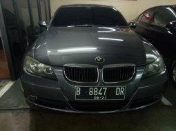 Jual BMW 320i 2.0 Automatic 2005 1