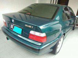 1996 BMW i8 dijual 2