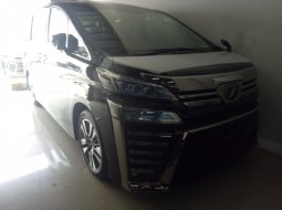 Jual Toyota Vellfire ZG A/T 2018  1