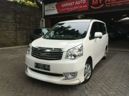 Toyota NAV1 V 2013 Dijual 1