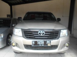 Toyota Hilux 1.6 Manual 2012 Dijual  2