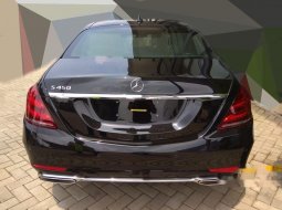 Mercedes-Benz S450 L  2018 Hitam 4