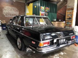 Mercedes-Benz 280S  1970 Hitam 4