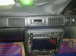 Mazda 323 1990 terbaik 3