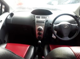 Toyota Yaris E 2010 Dijual  3