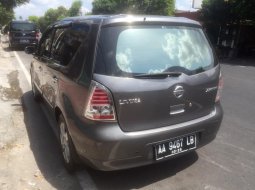 Dijual Nissan Livina XR 2009 3