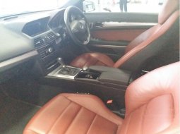 Mercedes-Benz E63 AMG  2011 Putih 6