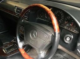 Mercedes-Benz SEL  1992 Abu-abu 4