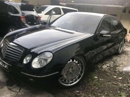 Mercedes-Benz E200 2009 dijual 7