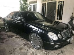 Mercedes-Benz E200 2009 dijual 6