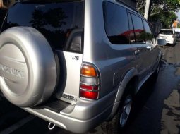 2004 Suzuki Grand Escudo dijual 8