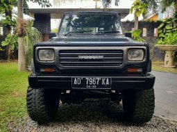 1993 Daihatsu Rocky dijual 1