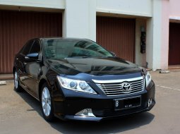 Jual Mobil Toyota Camry V 2012  3