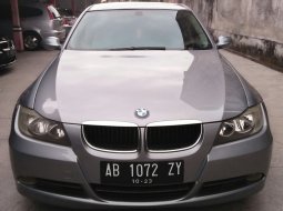 Dijual BMW 3 Series 320i 2005 2