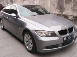 Dijual BMW 3 Series 320i 2005 3