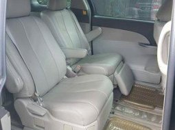 Toyota Previa 2007 dijual 2