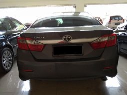 Toyota Camry V 2013 Dijual  5