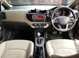 Kia Rio (Platinum) 2015 kondisi terawat 3