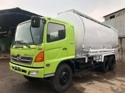 Hino Ranger () 2012 kondisi terawat 4