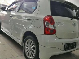 Toyota Etios 2015 dijual 5