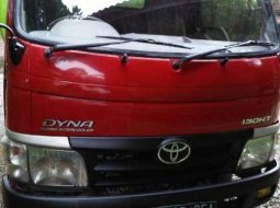 Toyota Dyna  2011 Merah 3