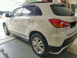 Mitsubishi Outlander 2012 terbaik 4