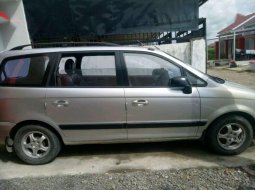 2004 Hyundai Trajet dijual 1