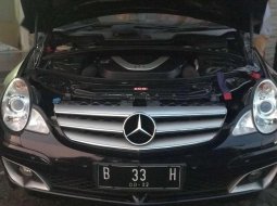 Mercedes-Benz R-Class (R 350) 2007 kondisi terawat 3