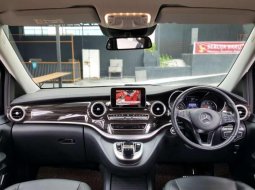 Mercedes-Benz V-Class (V 220) 2016 kondisi terawat 1