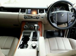 Land Rover Range Rover Sport  2010 Hitam 3