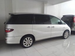 2000 Toyota Estima dijual 1