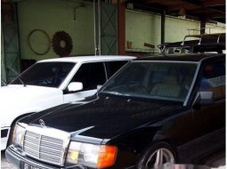 Mercedes-Benz 300E 1988 dijual 3