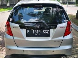 Jual Mobil Honda Jazz RS 2010 4