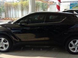 Jual Mobil Toyota C-HR 2018 1