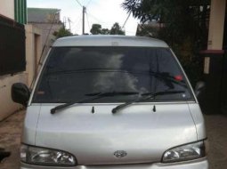 Hyundai H-100 2002 dijual 4