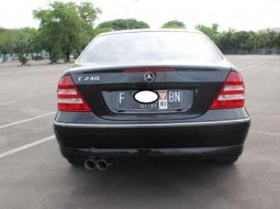 2005 Mercedes-Benz C-Class dijual 5